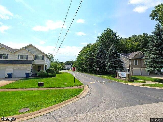 BEECHWOOD PLACE CONDOS photo 3