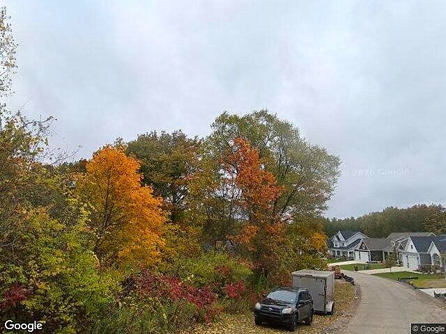 The Cove at Dean Lake Site Condominium photo 8