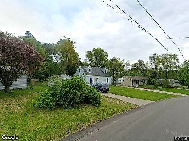 Lowell photo 3