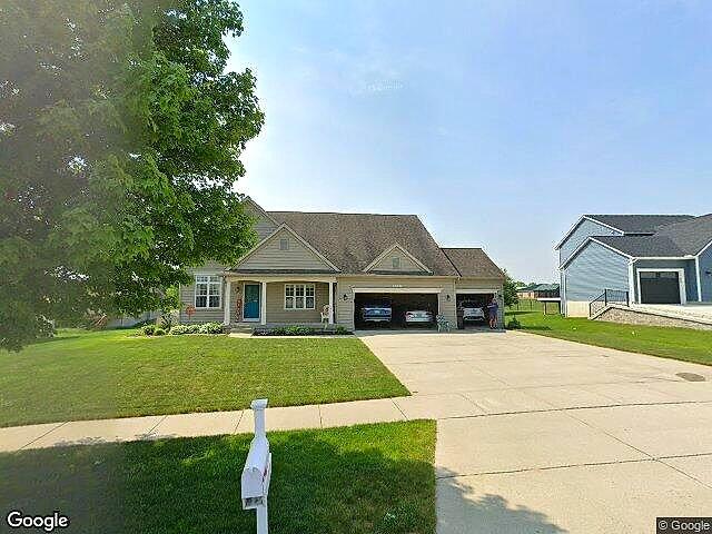 Avalon Pointe photo 2