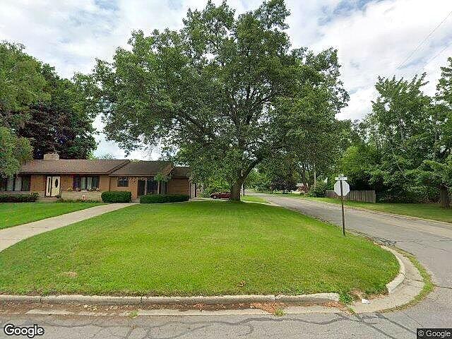 EDGEWATER PLACE CONDO photo 2