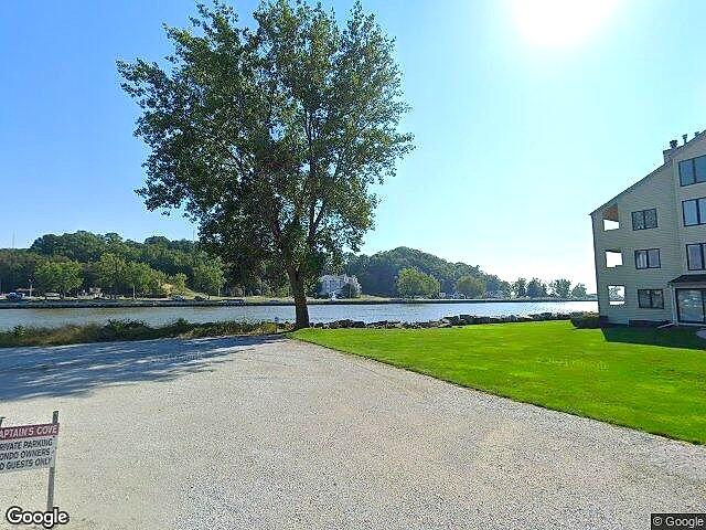 CAPTAINS COVE CONDO photo 4