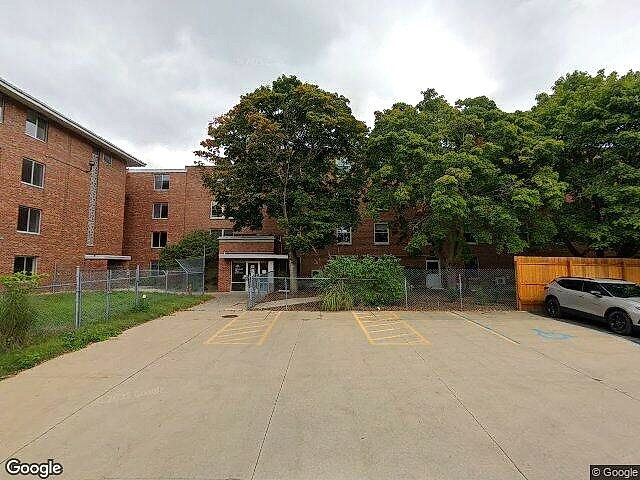Eastpointe Commons photo 10