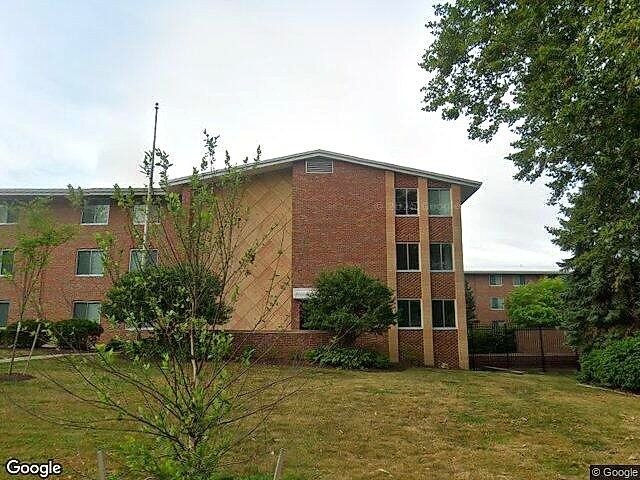 Eastpointe Commons photo 8