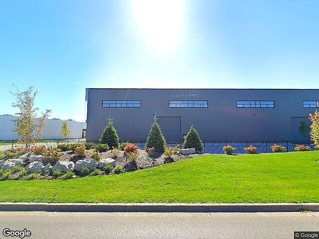 Douglas Plaza photo 3