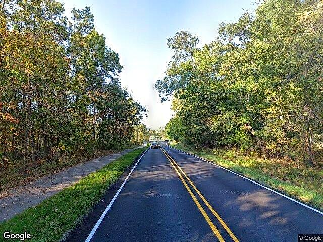 Burton Pointe photo 3