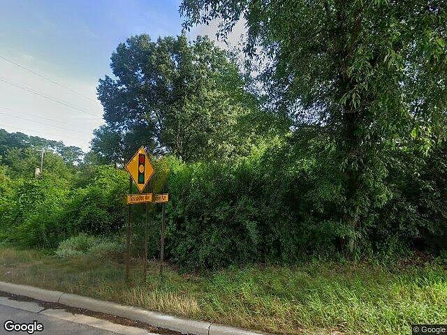 Burton Pointe photo 5