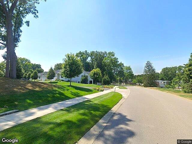 Forest Hills Condominiums photo 4