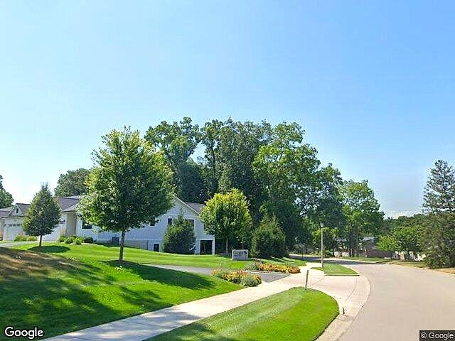 Forest Hills Condominiums photo 5