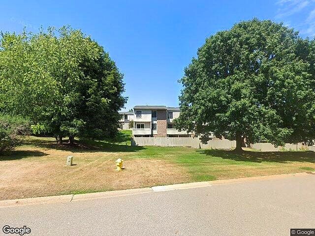 Forest Hills Condominiums photo 6
