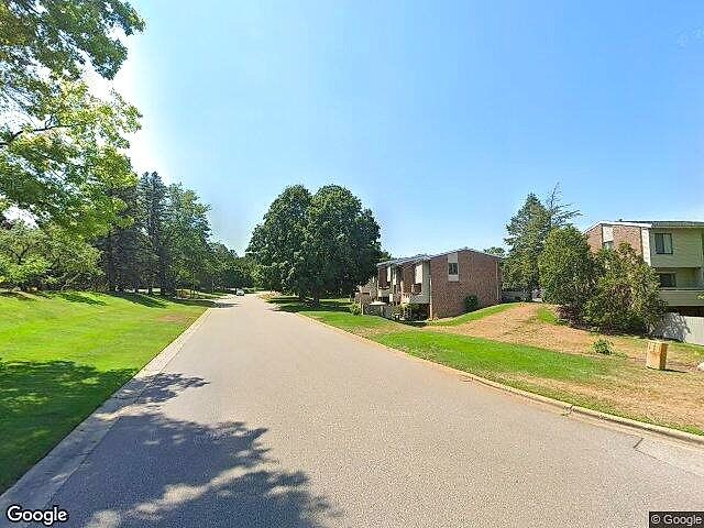 Forest Hills Condominiums photo 7