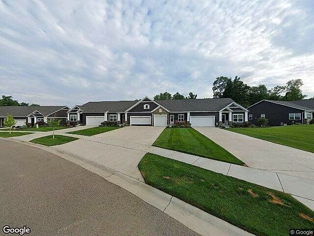 Cobblestone at the Ravines South Village photo 10