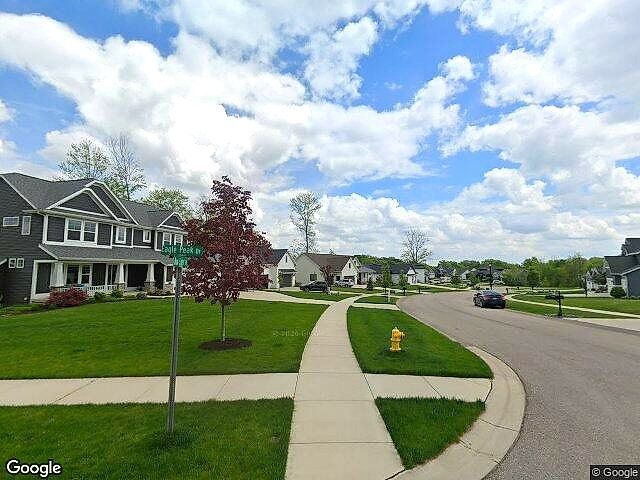 EAGLES ROOST CONDOS photo 7