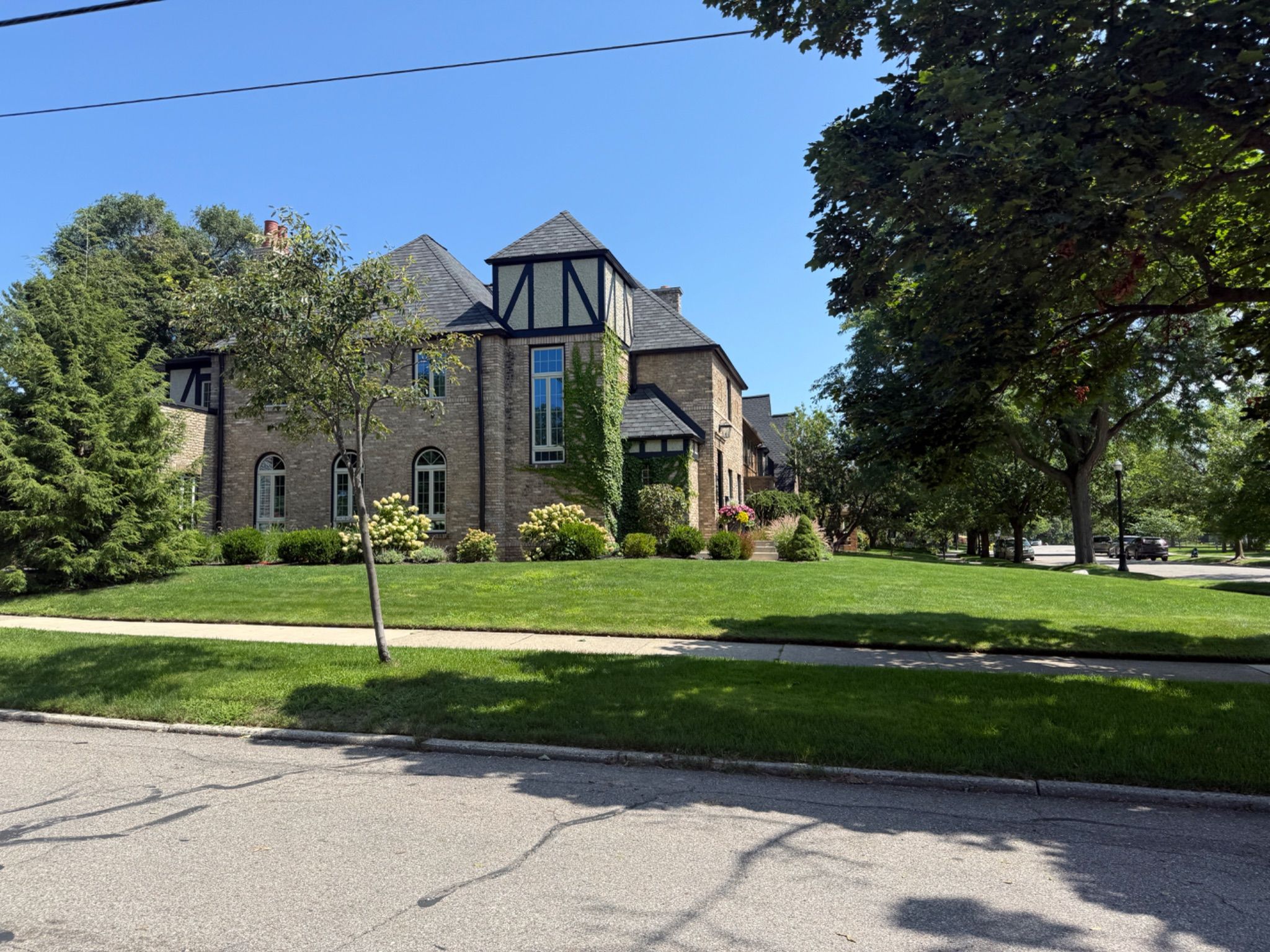 Ottawa Hills No.3 photo 4