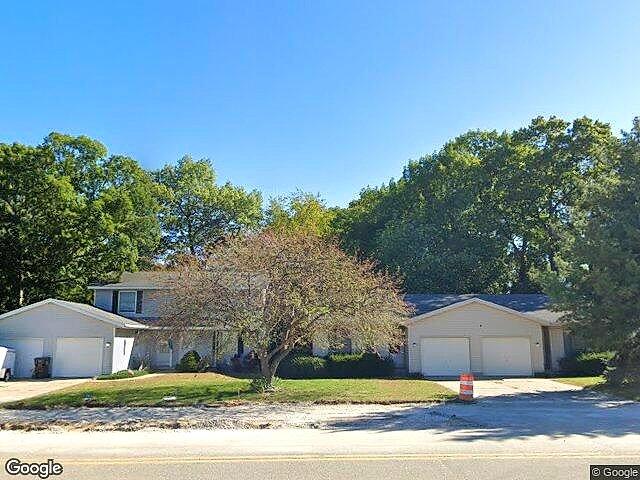 Holland Plaza photo 3