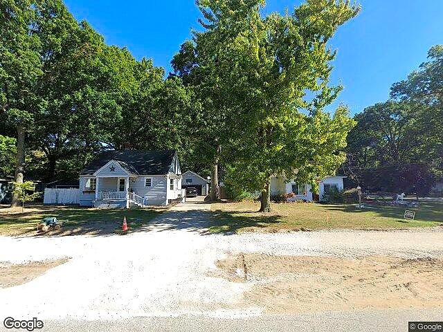 Holland Plaza photo 4