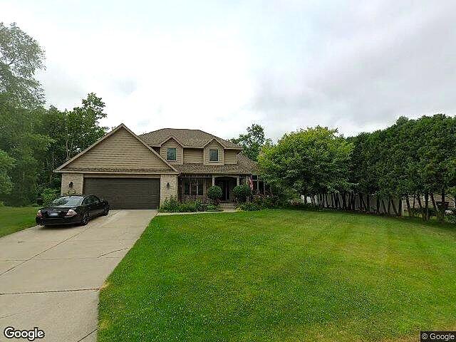 Ashton Woods photo 5