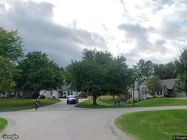 English Hills Condominiums photo 12