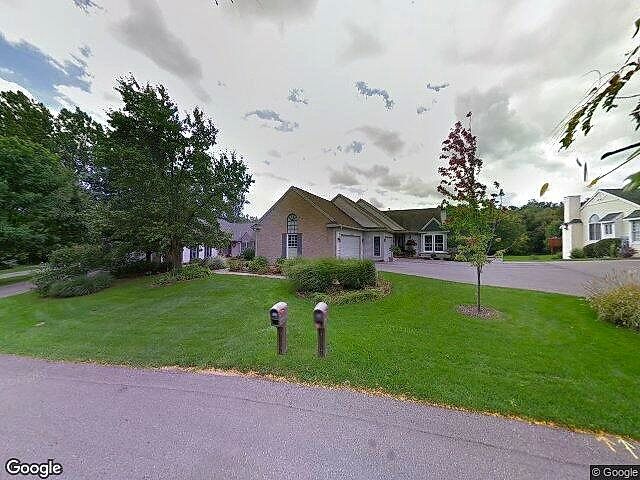 English Hills Condominiums photo 7