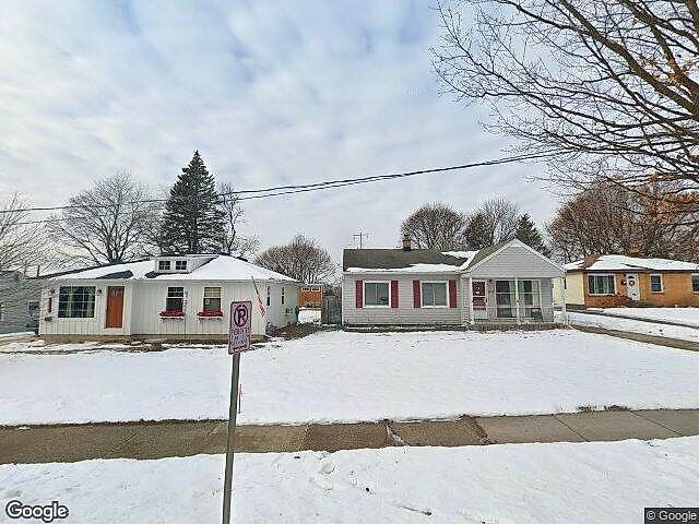 Albert-Realtors Fuller Ave Add. No. 1 photo 11
