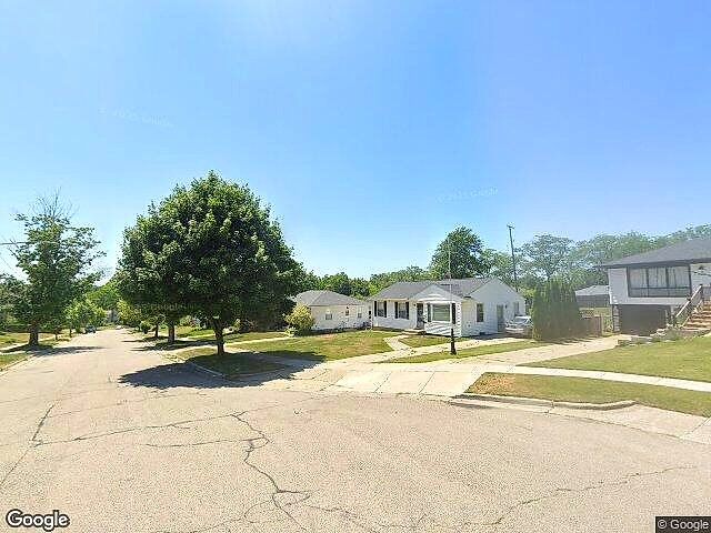 Albert-Realtors Fuller Ave Add. No. 1 photo 9