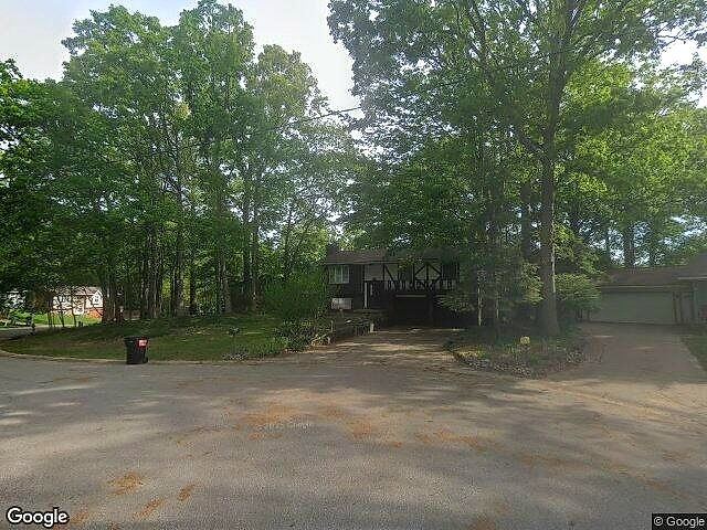 Huntington Woods photo 10
