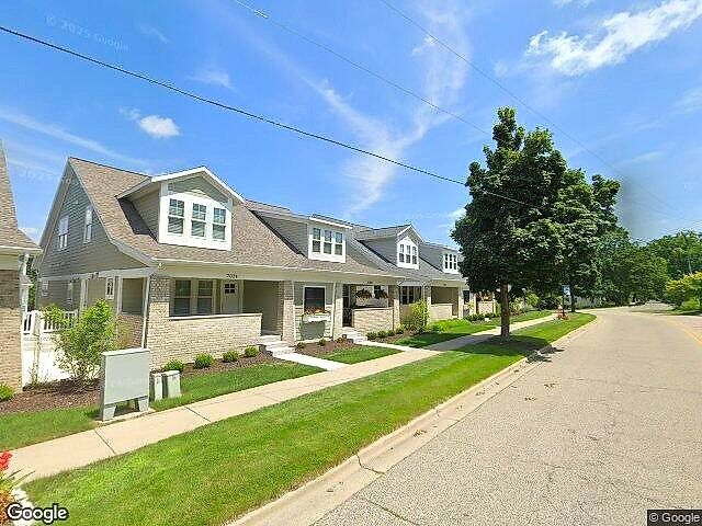 Bronson Townhomes photo 9