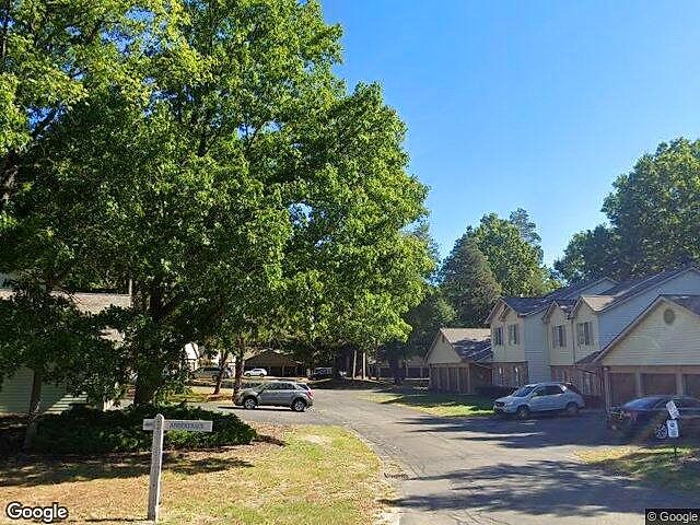 Amberwood Condominium photo 4