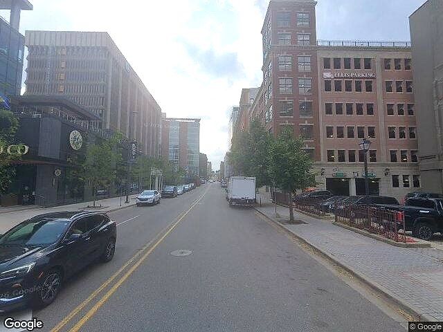 200 Monroe photo 5
