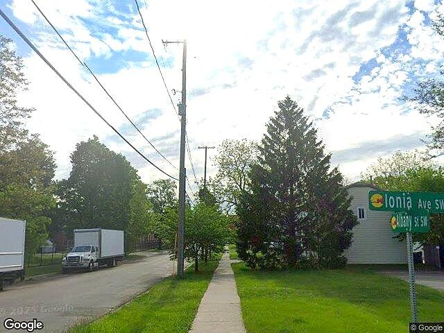 A. Campaus Third Addition photo 2