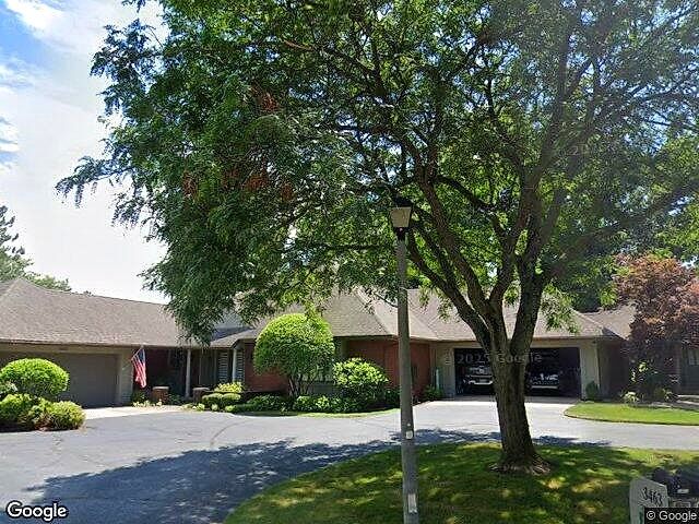 Heathmoor Condominium photo 8