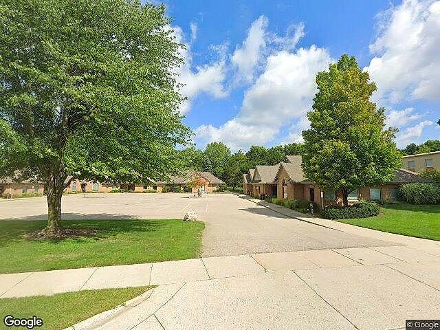 Embassy Park photo 3