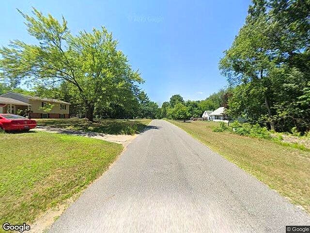 East Pines Estates photo 8