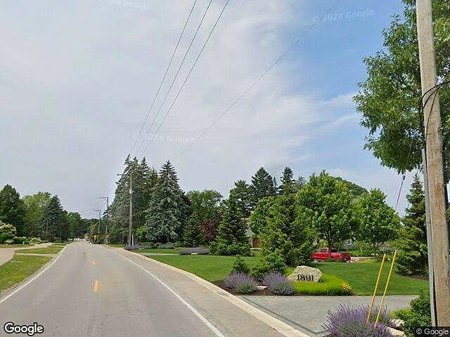 Edgewater Manor Condominium photo 4