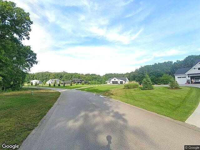 Springer Rayal Estates photo 10