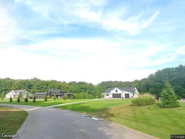Springer Rayal Estates photo 11