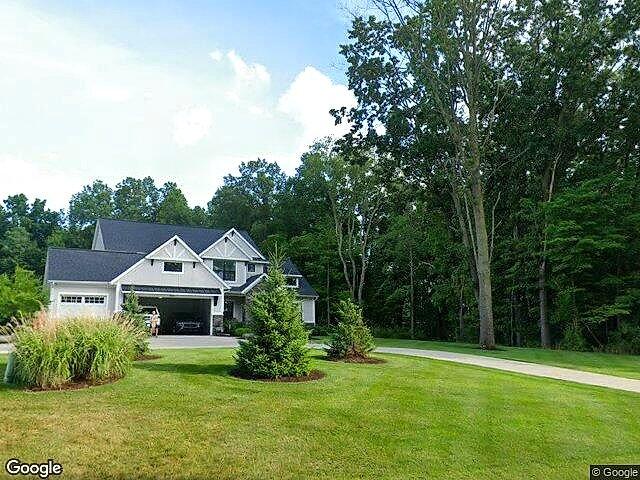 Springer Rayal Estates photo 2