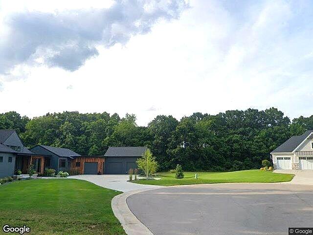 Springer Rayal Estates photo 5