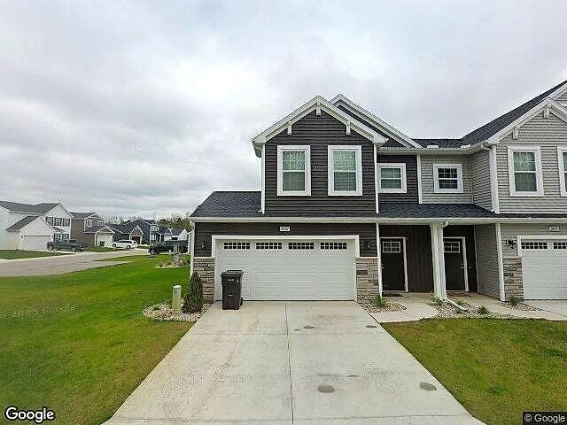 Alderwood Townhomes photo 8