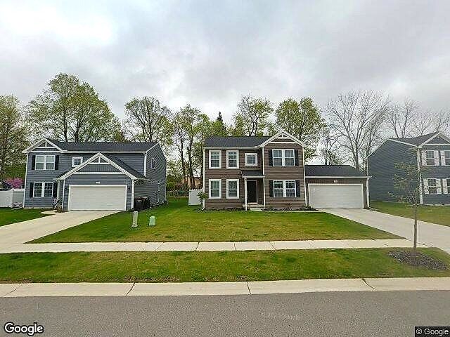 Alderwood Place photo 4