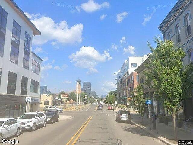 Full of Green Gold Condos photo 2