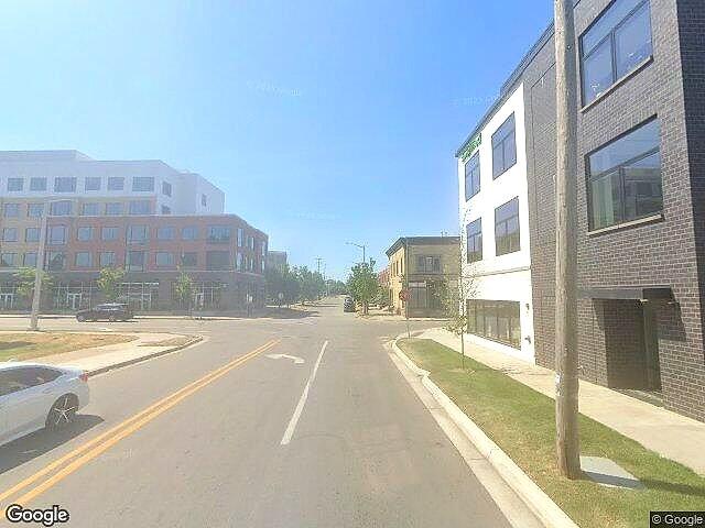 Full of Green Gold Condos photo 5