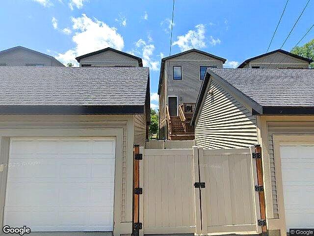 Belknap Brownstones photo 4