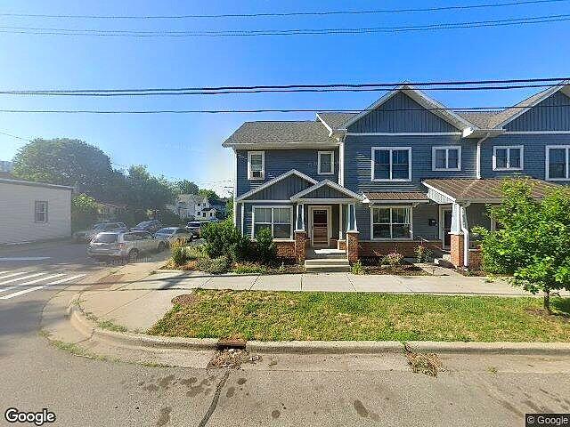 Fourth Street Townhomes photo 4