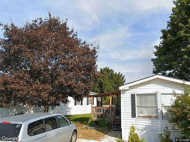 Fairview Shore Condos photo 4