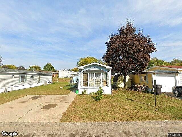 Fairview Shore Condos photo 5