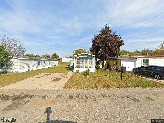 Fairview Shore Condos photo 6
