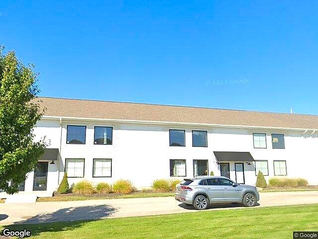 CROSSING COURT photo 2